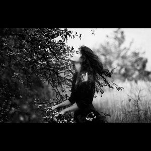 Meet your posher Eva Hello!! My name is Eva. I love nature and traveling!